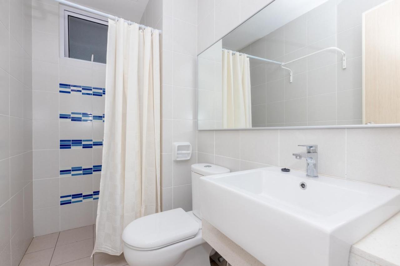 Apartament White Lagom Scandinavian House, By Sanguine Tanjung Tokong Zewnętrze zdjęcie